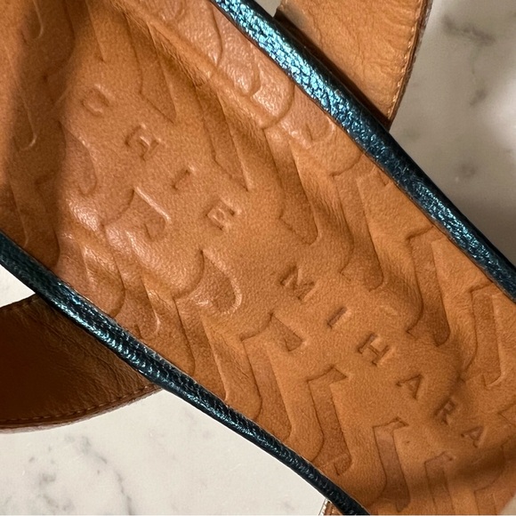 CHIE MIHARA metallic leather strapped sandals - Picture 7 of 13